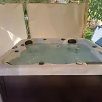 بيت للعطل The River House