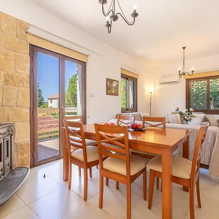 The River House Holiday home Trimiklini