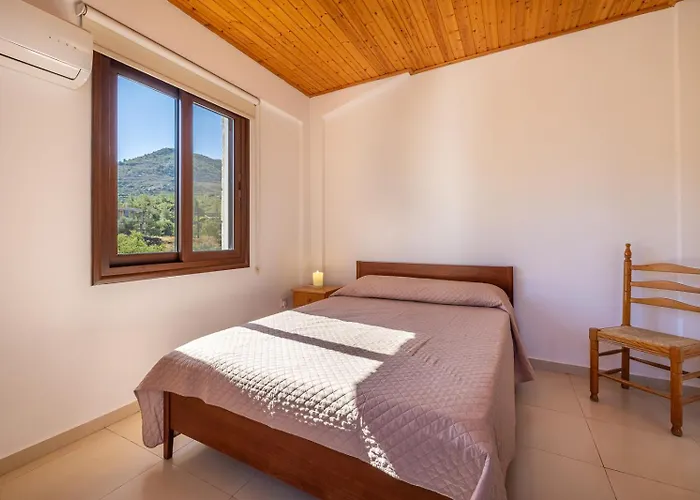 בית נופש The River House Trimiklini